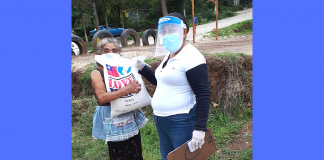90 sacos de arroz blanco se entregaron a familias en Ciudad Quetzal.